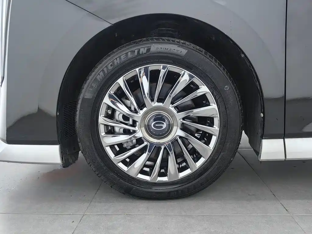 GAC Motor Trumpchi M8 — фото 17