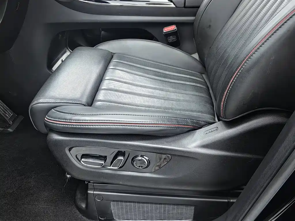GAC Motor Trumpchi M8 — фото 20