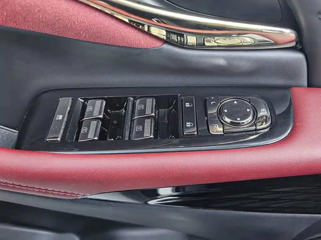 GAC Motor Trumpchi M8 — фото 9