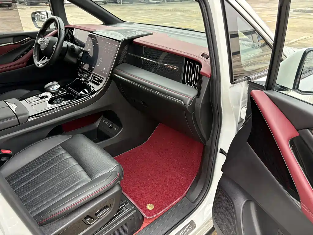 GAC Motor Trumpchi M8 — фото 13