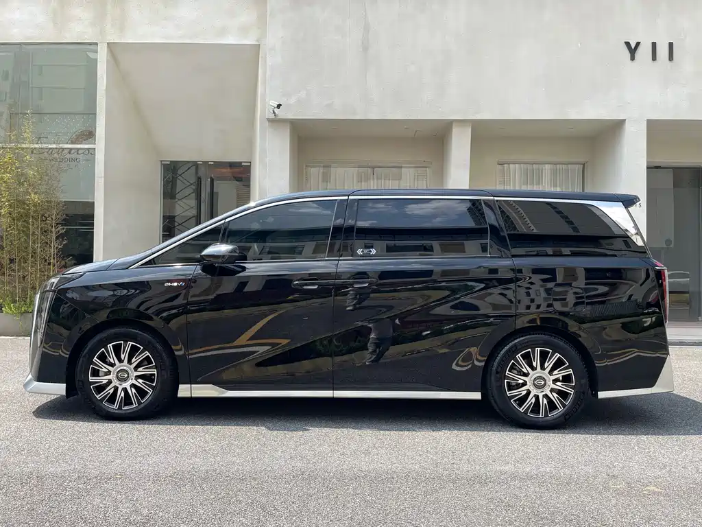 GAC Motor Trumpchi E9 — фото 26