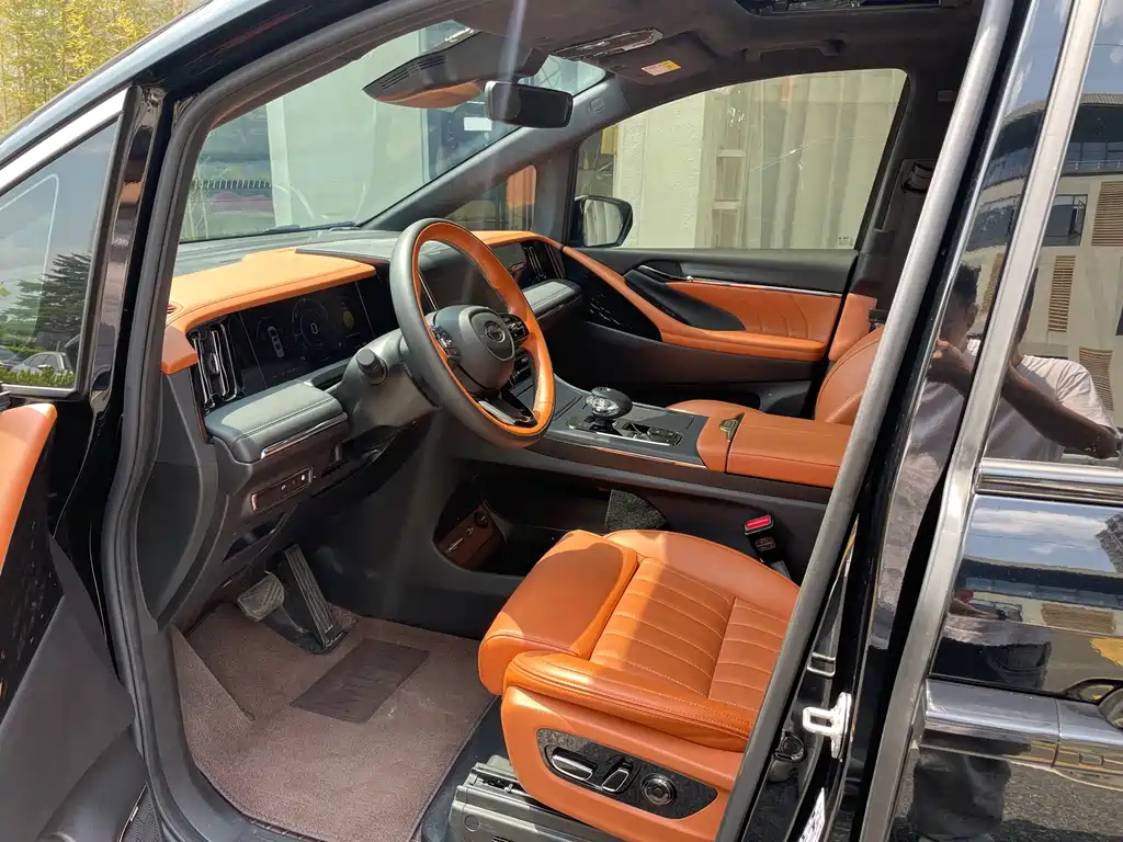 GAC Motor Trumpchi E9 — фото 4