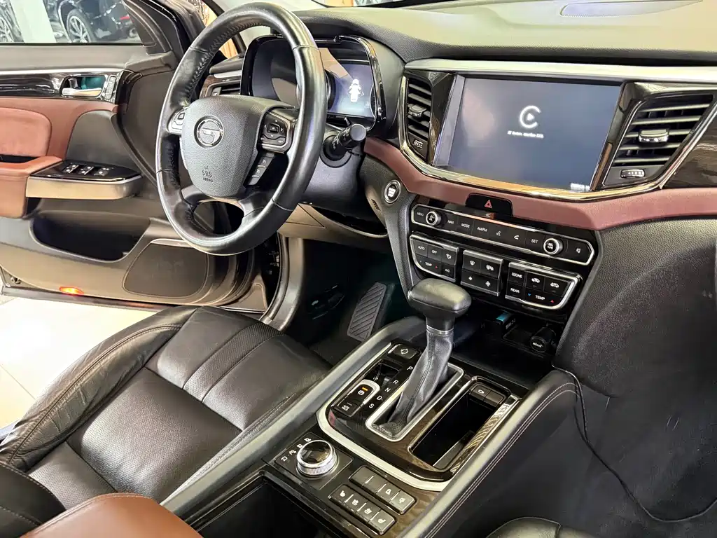 GAC Motor Trumpchi GS8 — фото 14