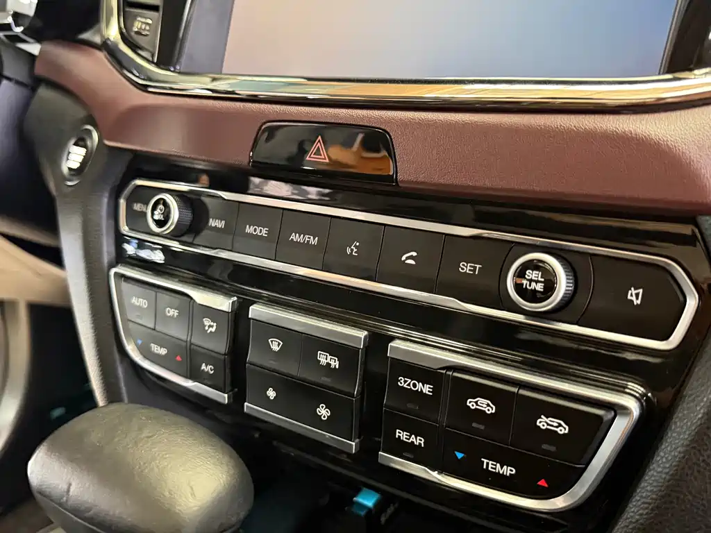 GAC Motor Trumpchi GS8 — фото 17