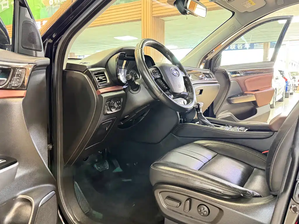 GAC Motor Trumpchi GS8 — фото 4