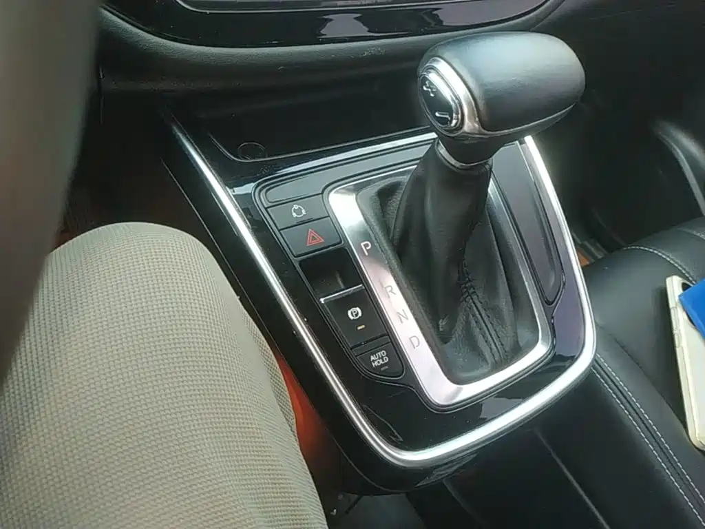 GAC Motor Trumpchi M6 — фото 11