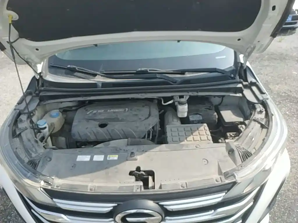 GAC Motor Trumpchi M6 — фото 17