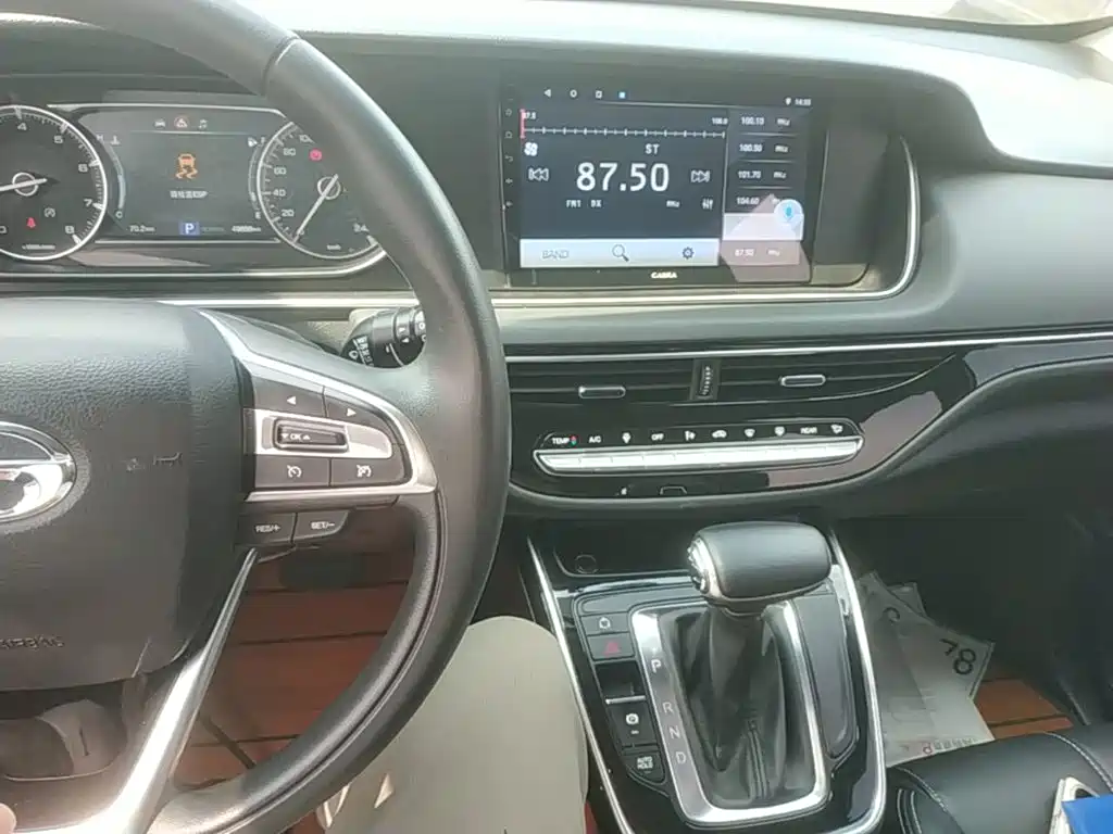 GAC Motor Trumpchi M6 — фото 10