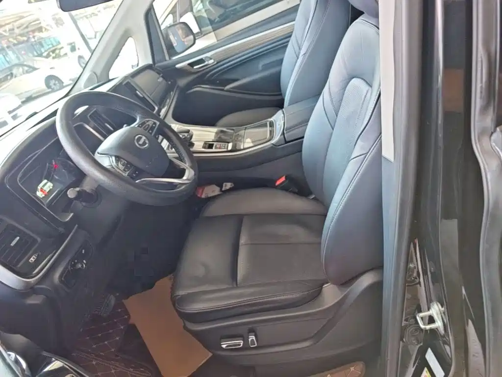 GAC Motor Trumpchi M8 — фото 11