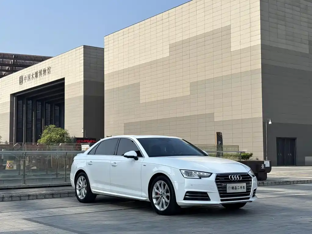 Audi A4L — фото 3