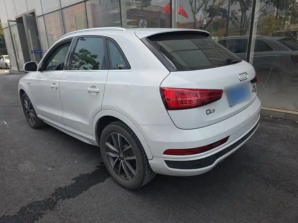 Audi Q3 — фото 5