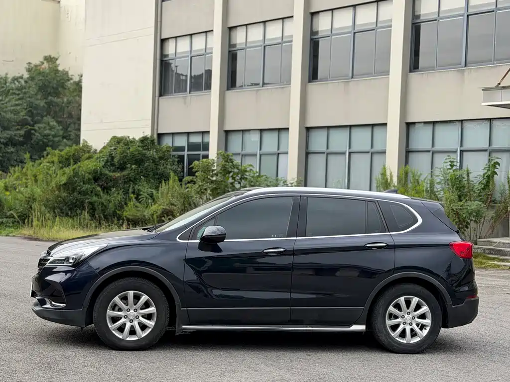 Buick Envision Plus — фото 4