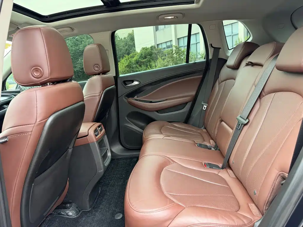 Buick Envision Plus — фото 9