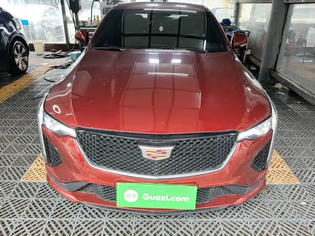 Cadillac CT4 — фото 3