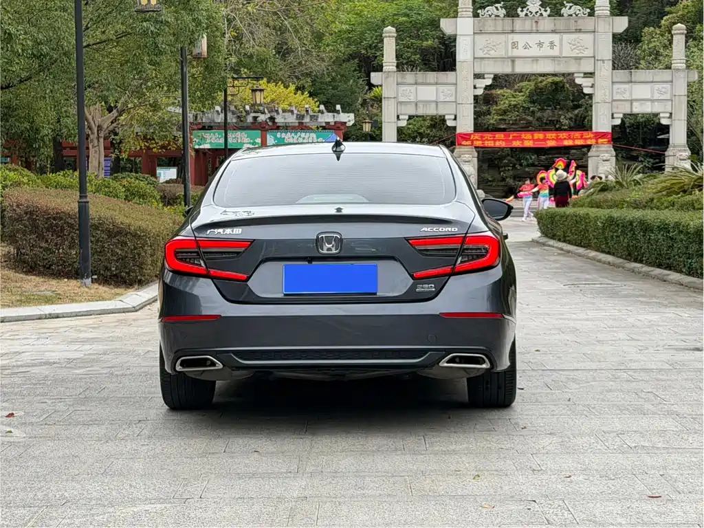 Honda Accord — фото 5
