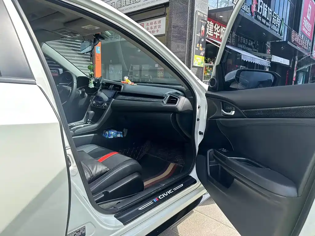 Honda Civic — фото 5