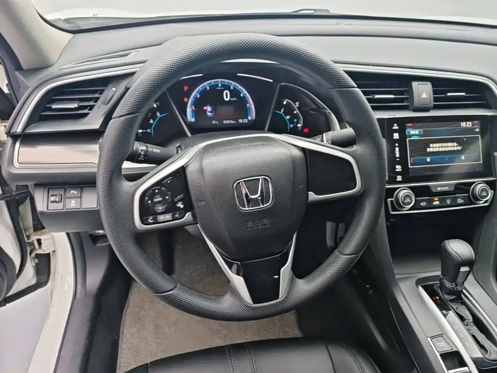 Honda Civic — фото 32