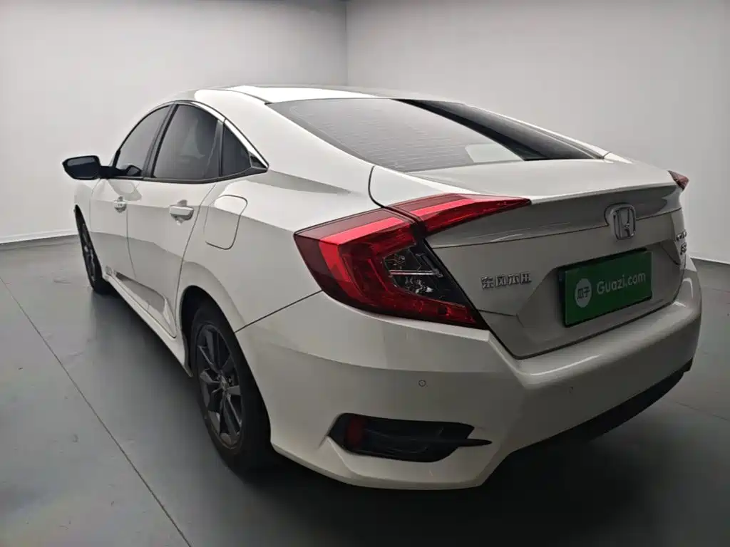 Honda Civic — фото 6