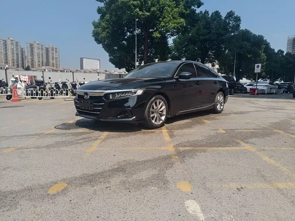 Honda Accord — фото 3