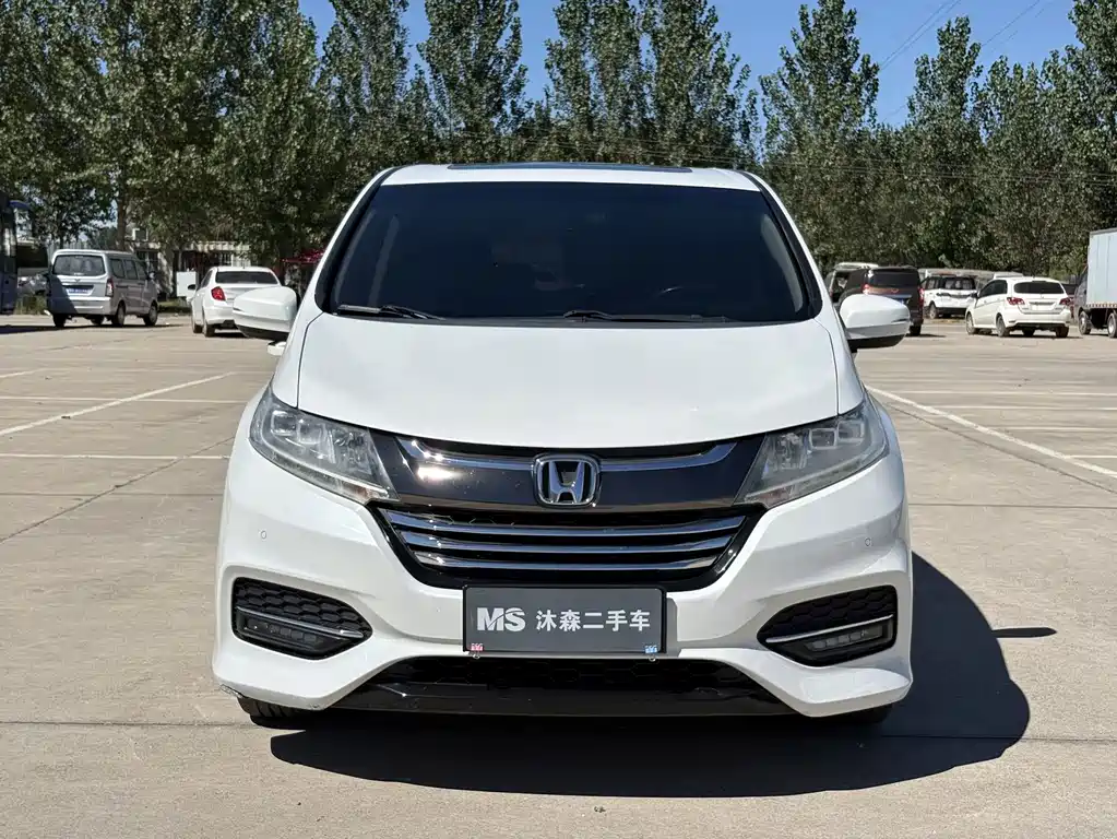 Honda Odyssey — фото 2