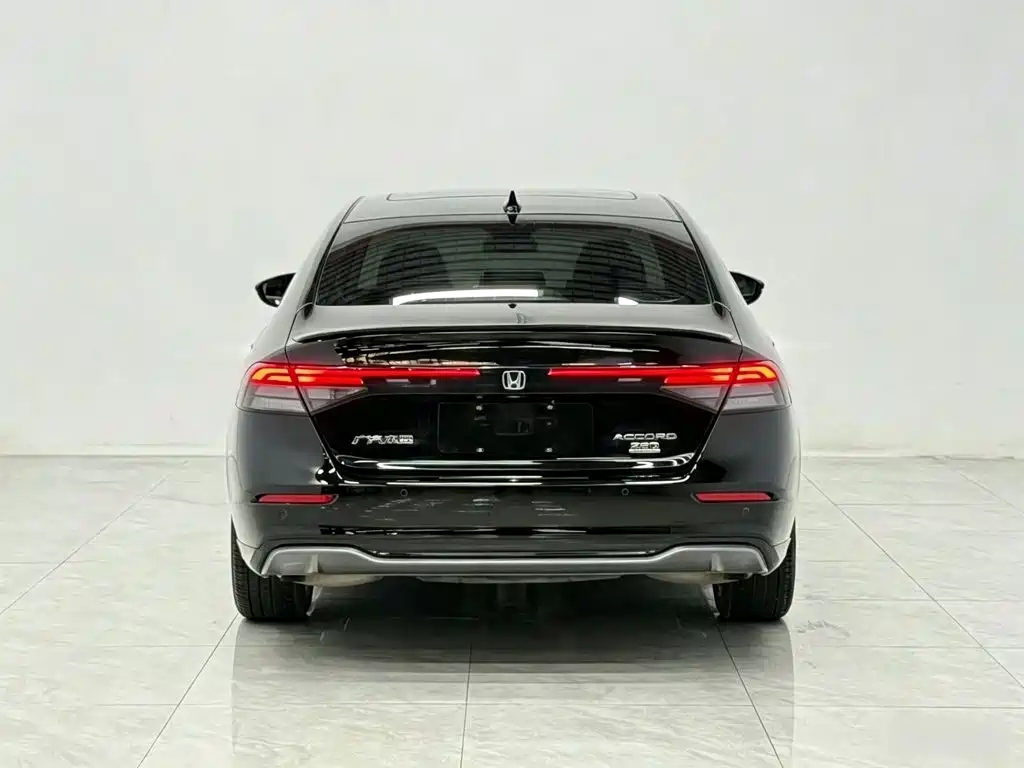 Honda Accord — фото 6