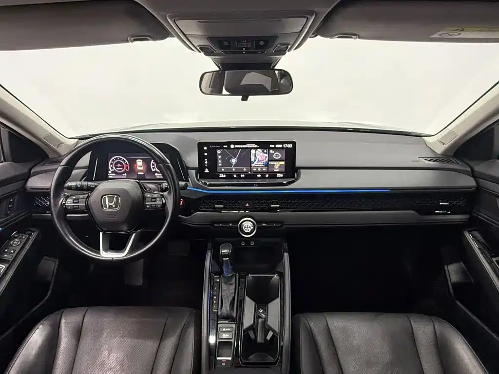 Honda Accord — фото 10