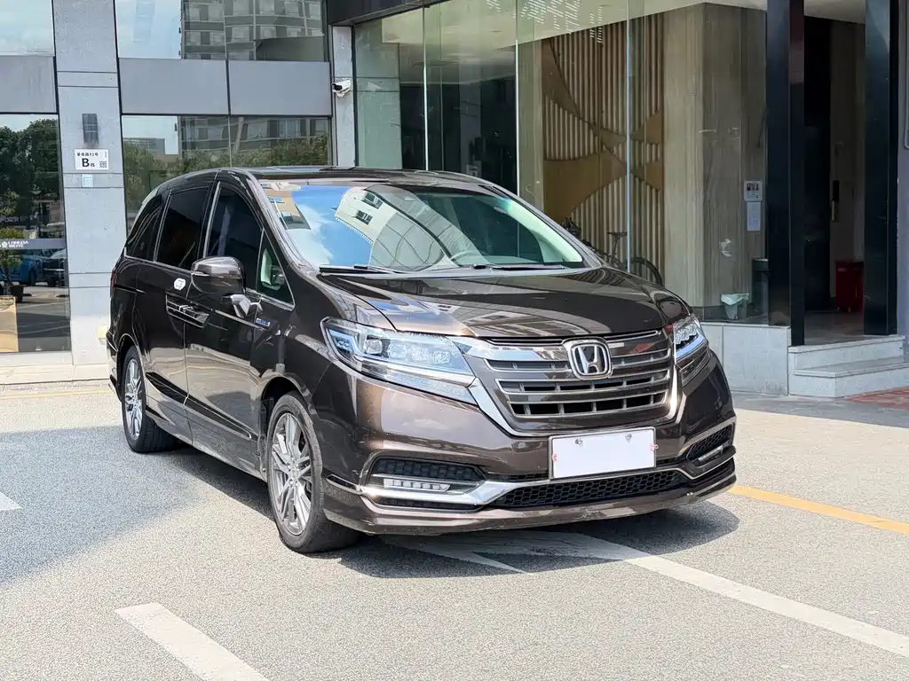 Honda Elysion — фото 3