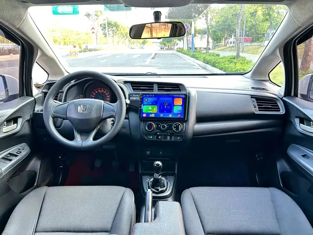 Honda Fit — фото 6