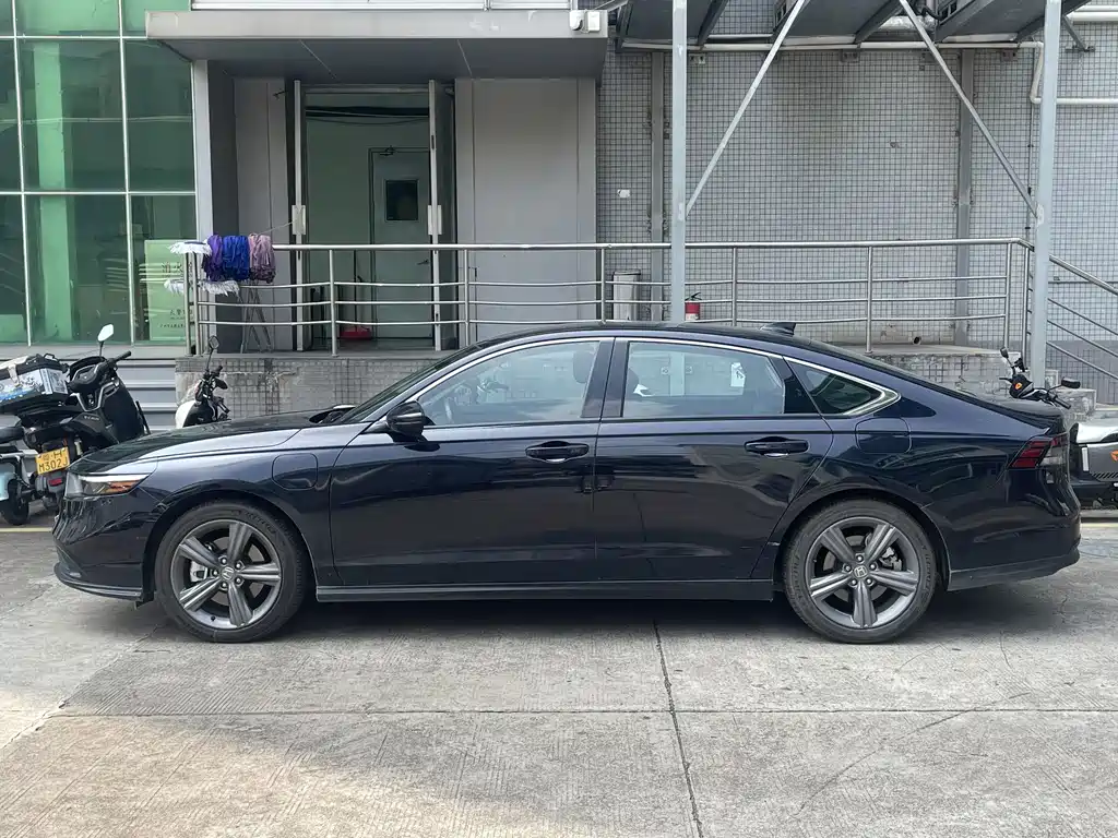 Honda Accord New Energy — фото 3