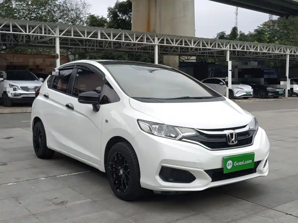 Honda Fit — фото 4