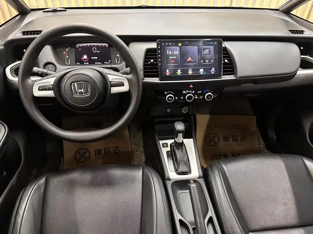 Honda Fit — фото 5