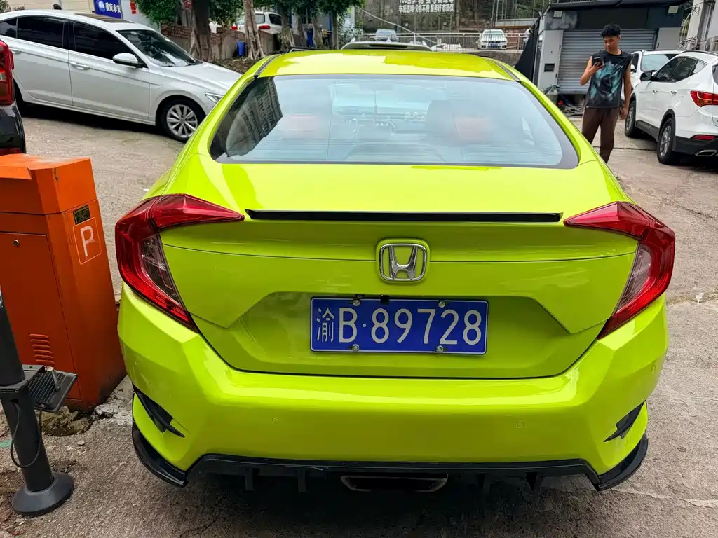 Honda Civic — фото 8