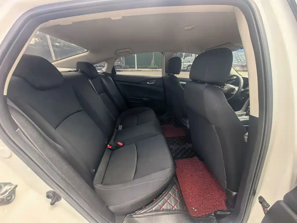 Honda Civic — фото 9