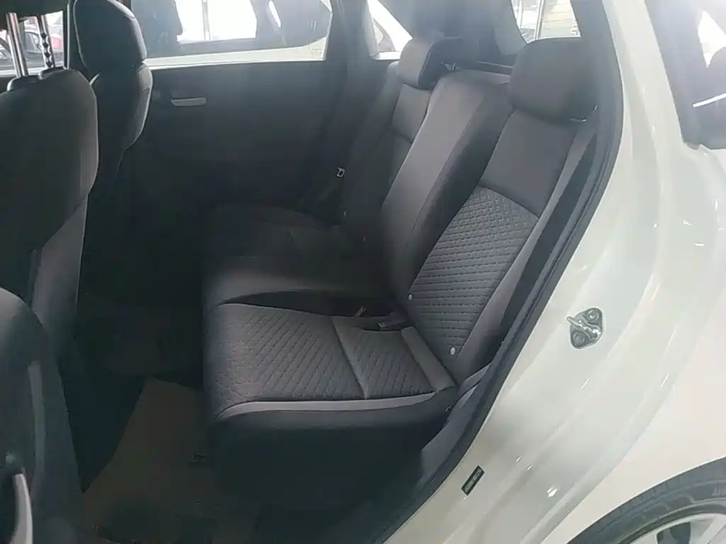 Honda Fit — фото 17