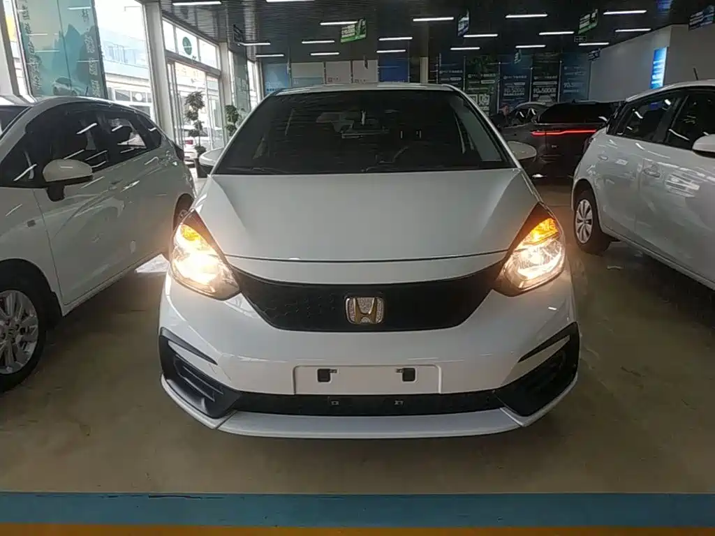 Honda Fit — фото 3