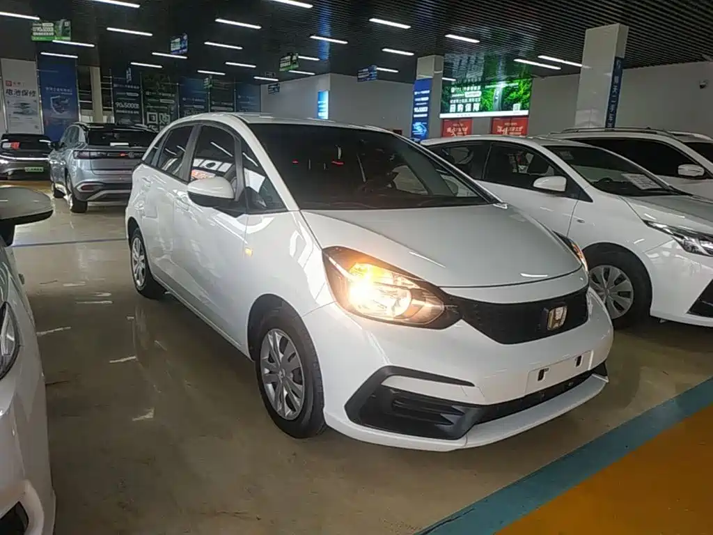 Honda Fit — фото 4