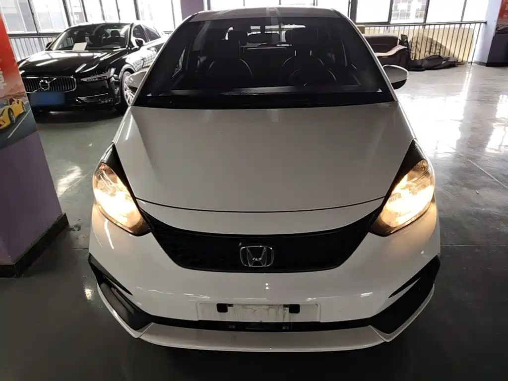 Honda Fit — фото 3