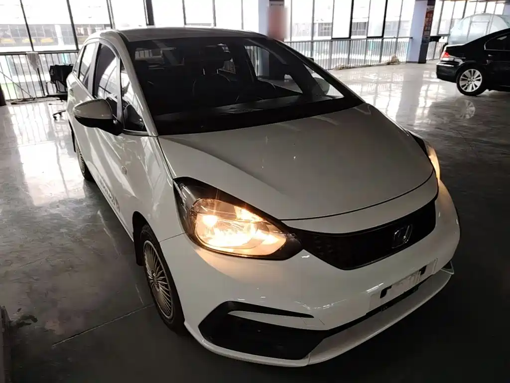 Honda Fit — фото 4