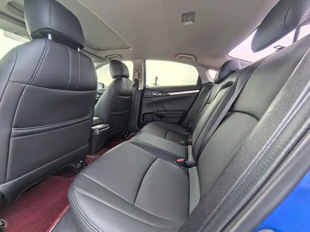 Honda Civic — фото 8