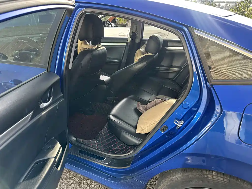 Honda Civic — фото 5