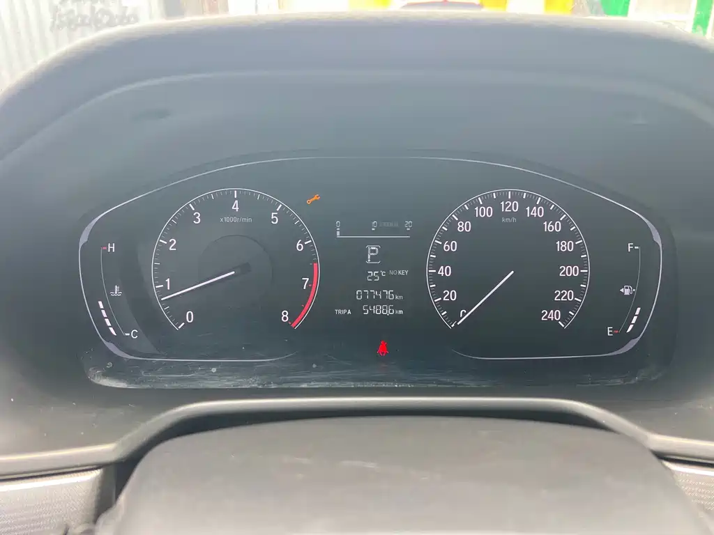 Honda Accord — фото 10