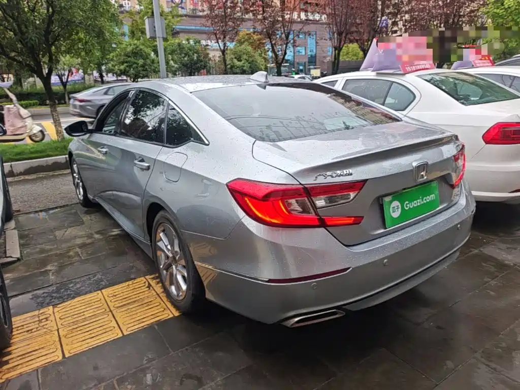 Honda Accord — фото 5