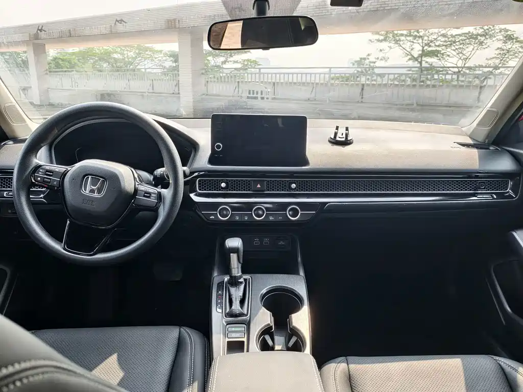 Honda Civic — фото 10