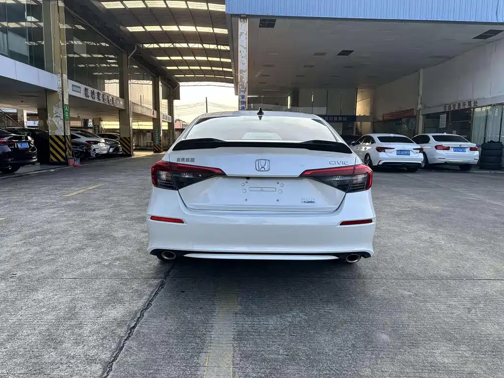 Honda Civic — фото 3
