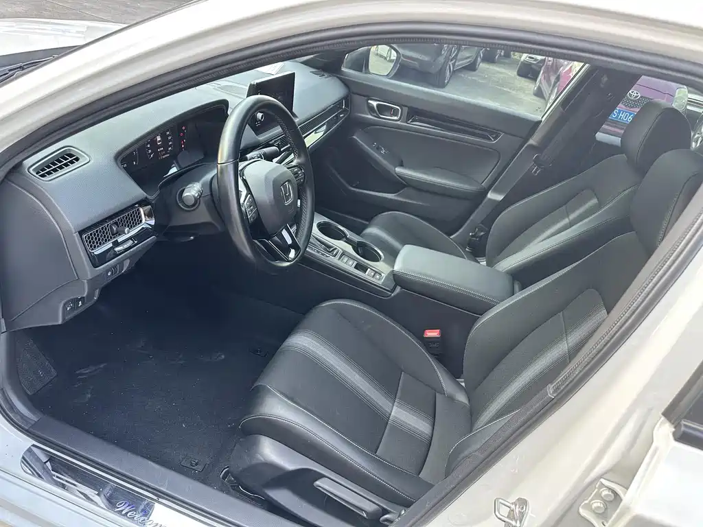 Honda Civic — фото 8