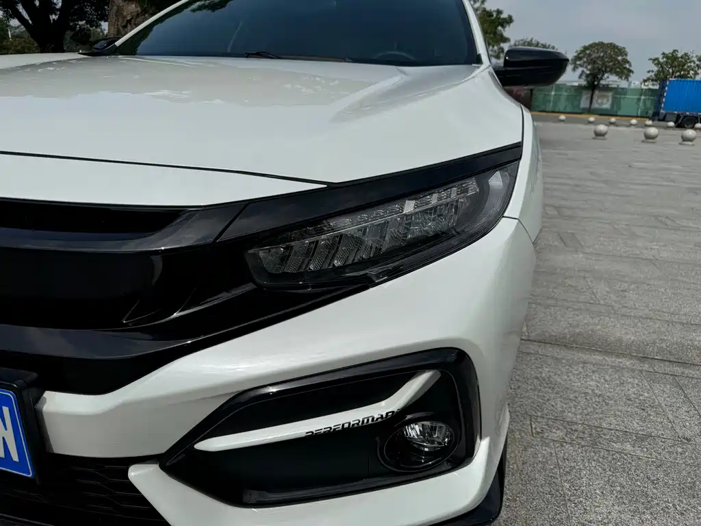 Honda Civic — фото 17