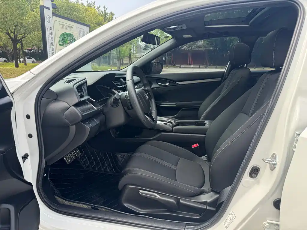 Honda Civic — фото 4