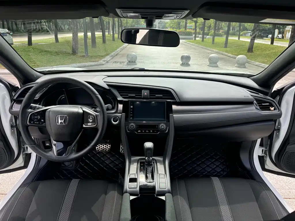 Honda Civic — фото 5