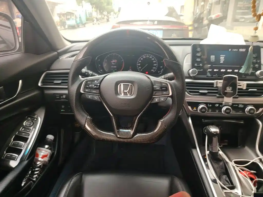 Honda Accord — фото 3