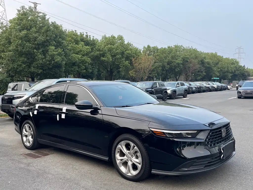Honda Accord — фото 3